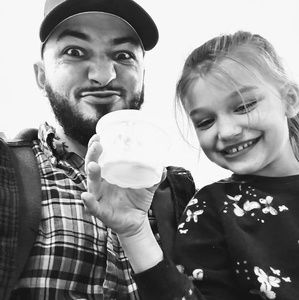 Meet your Posher, Renza